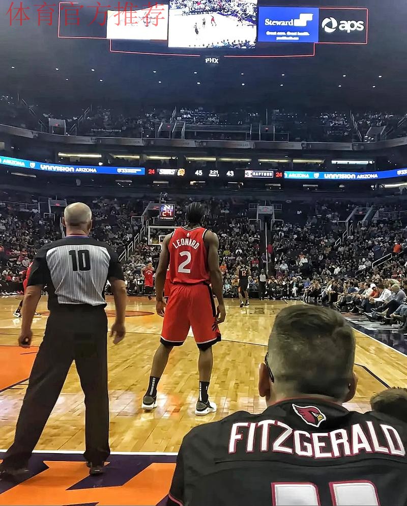 范弗利特:伦纳德从加盟猛龙第一天起就没打算留在球队 范弗利特:伦纳德从加盟猛龙第一天起就没打算留在球队